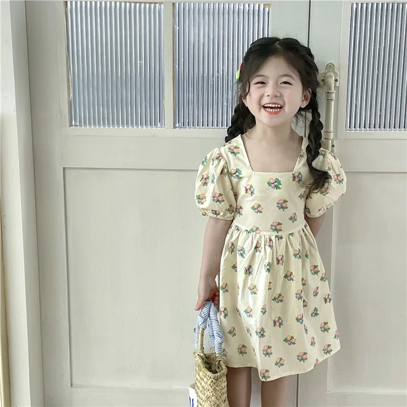 Summer New Fashion Girl Baby Sweet Backless Hollow Out Party Dress Children Cotton Flower Print Short Sleeve Princess Dresses
Summer New Fashion Girl Baby Sweet Backless Hollow Out Party Dress Children Cotton Flower Print Short Sleeve Princess Dresses