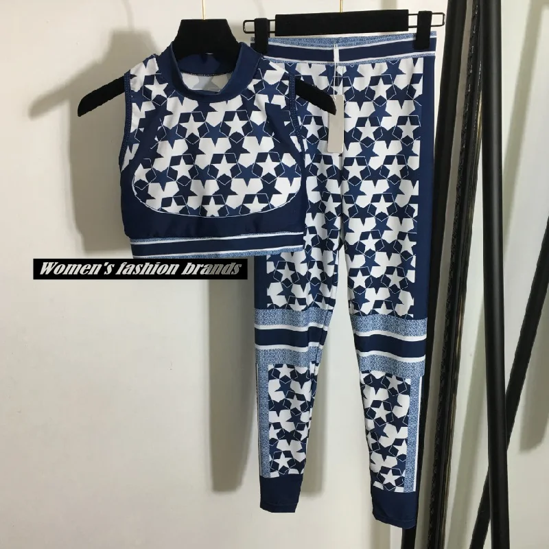 high-end quality fashion new five pointed star letter printed women's stand collar sleeveless vest temperament elastic Leggings
high-end quality fashion new five pointed star letter printed women's stand collar sleeveless vest temperament elastic Leggings