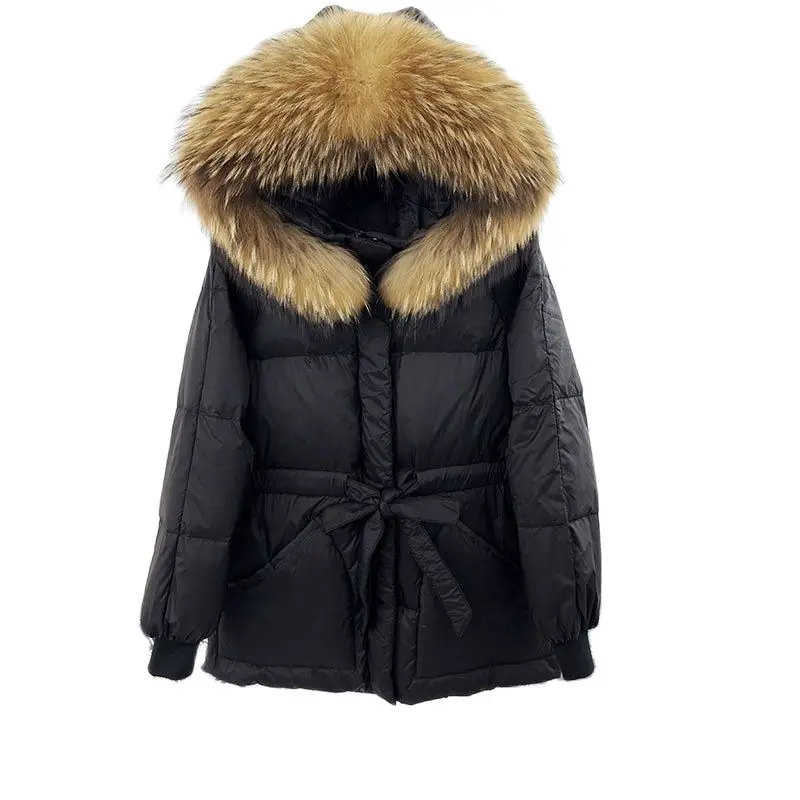 Женский пуховик с капюшоном, пуховик на 90% утином пуху с большим капюшоном из меха енота, верхняя одежда DB3753
Женский пуховик с капюшоном, пуховик на 90% утином пуху с большим капюшоном из меха енота, верхняя одежда DB3753