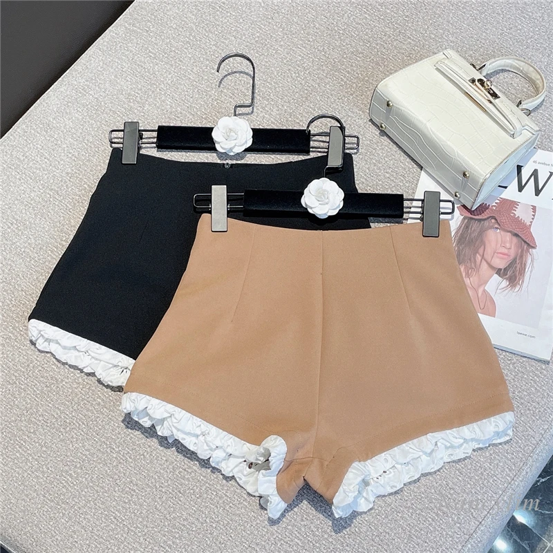 2022 Summer New Sweet Contrast Color Lace Edge Slim-Fit High Waist Shorts Office Women Outfits Khaki Black
2022 Summer New Sweet Contrast Color Lace Edge Slim-Fit High Waist Shorts Office Women Outfits Khaki Black