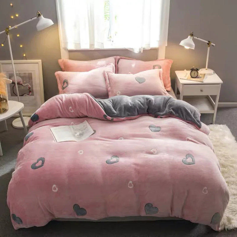 JUSTCHIC Winter Bed Sheet Pillow Case Duvet Cover Set Snowflake Velvet Thicken Warm Quilt Cover Heart Print Bedding Queen King
JUSTCHIC Winter Bed Sheet Pillow Case Duvet Cover Set Snowflake Velvet Thicken Warm Quilt Cover Heart Print Bedding Queen King