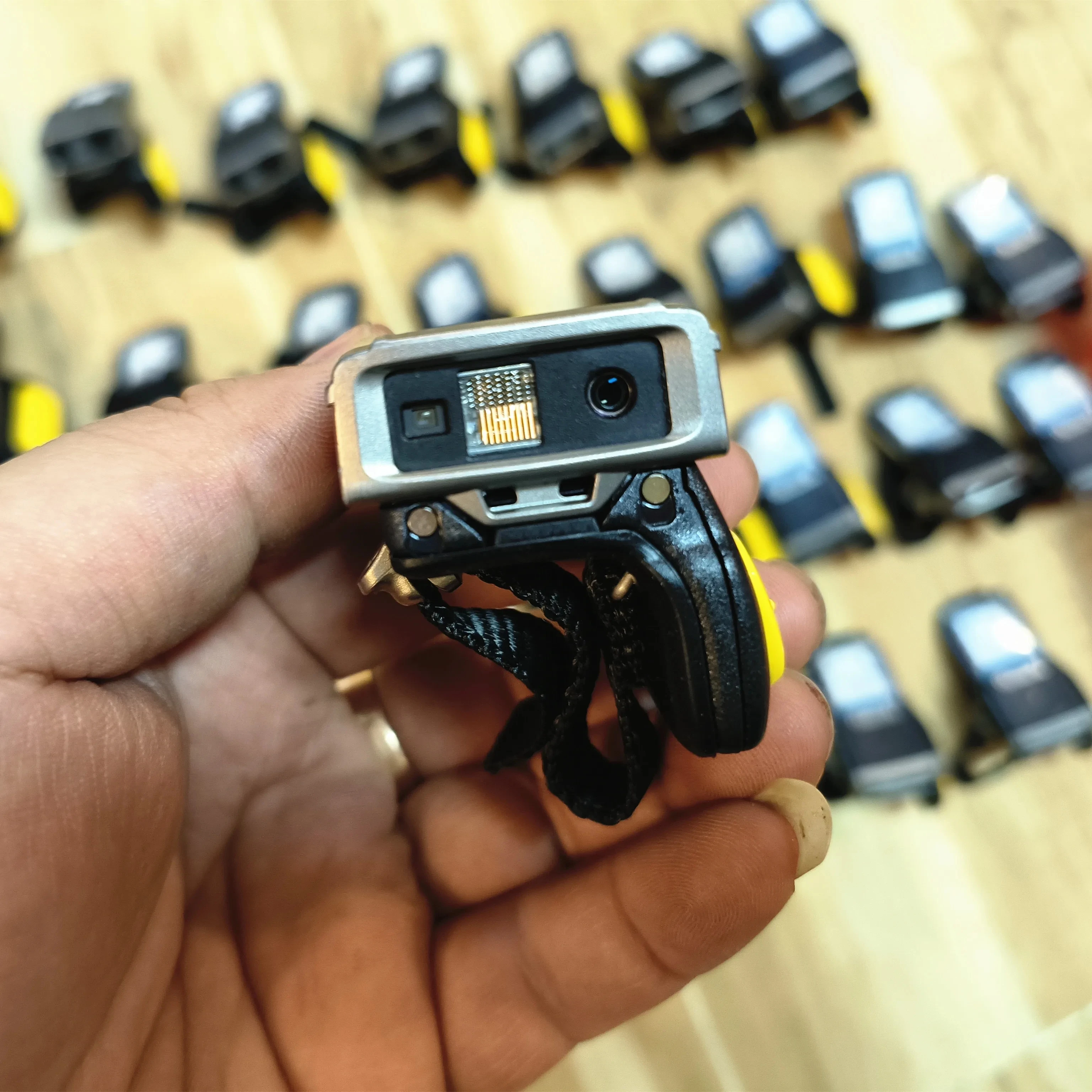 Портативный сканер штрих-кодов RS6100 2D, Bluetooth, кольцевой сканер, считыватель штрих-кодов
Портативный сканер штрих-кодов RS6100 2D, Bluetooth, кольцевой сканер, считыватель штрих-кодов