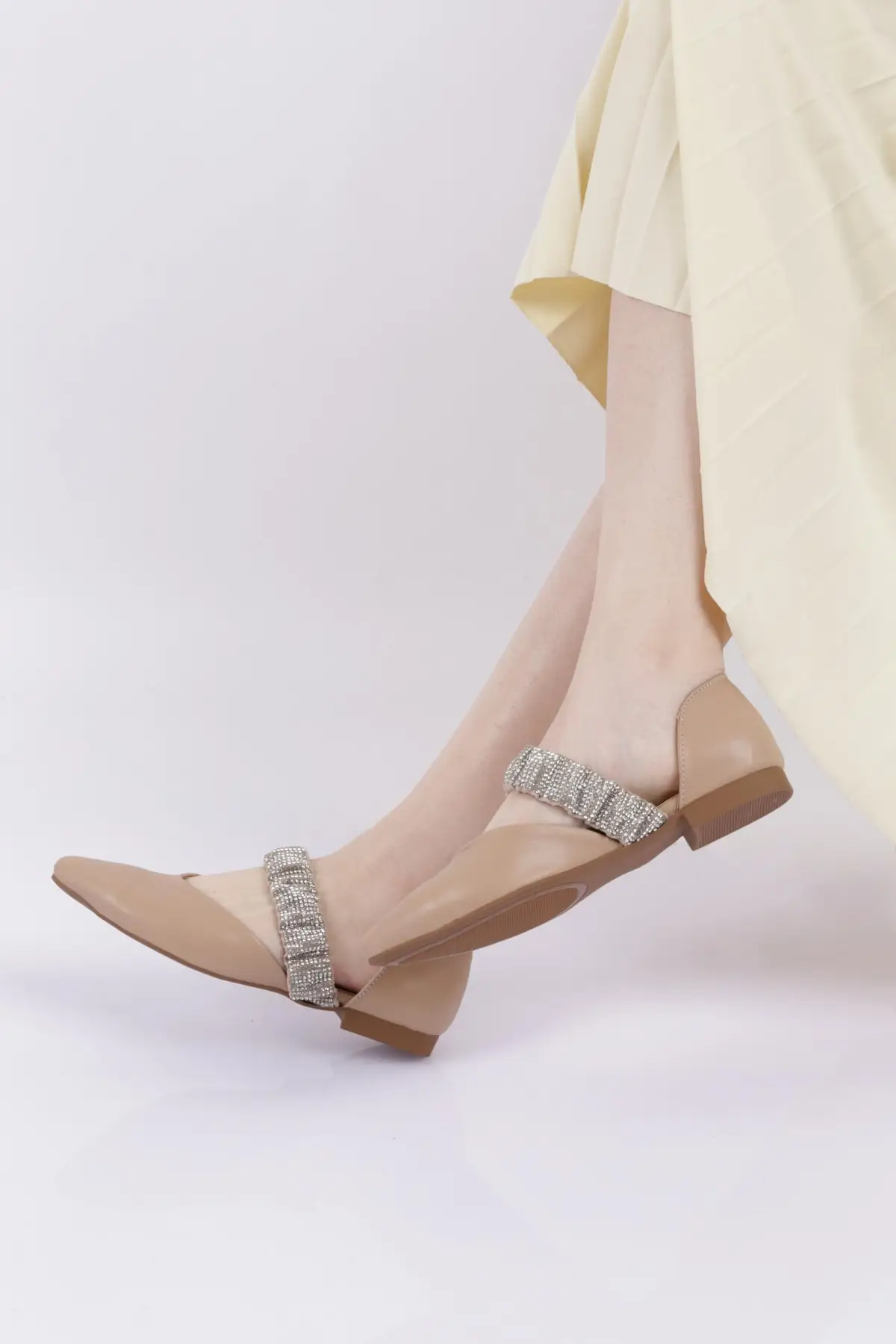 Women Flats Shoes Ppm-K-Y Silver Stone Banded Fashion Flats For Ladies Casual Shoes Elegant Flat Summer Footwear
Women Flats Shoes Ppm-K-Y Silver Stone Banded Fashion Flats For Ladies Casual Shoes Elegant Flat Summer Footwear