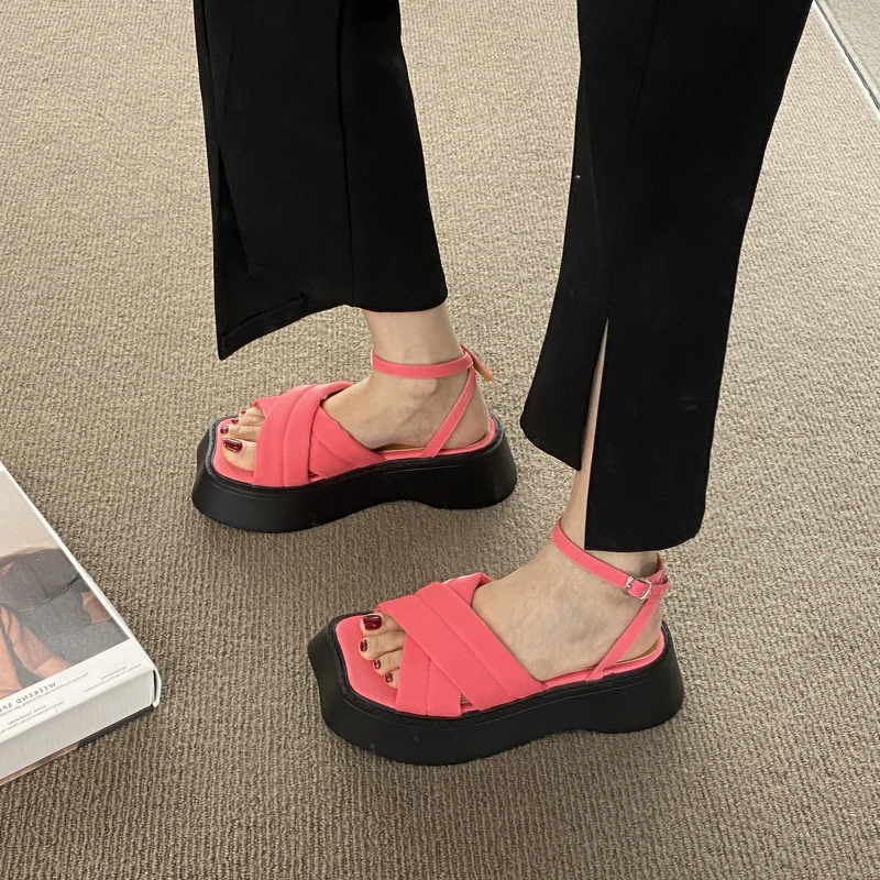 2022 new summer sandals women's open toe sandals square toe wedge casual shoes women's daily thick sole buckle sandals women's
2022 new summer sandals women's open toe sandals square toe wedge casual shoes women's daily thick sole buckle sandals women's