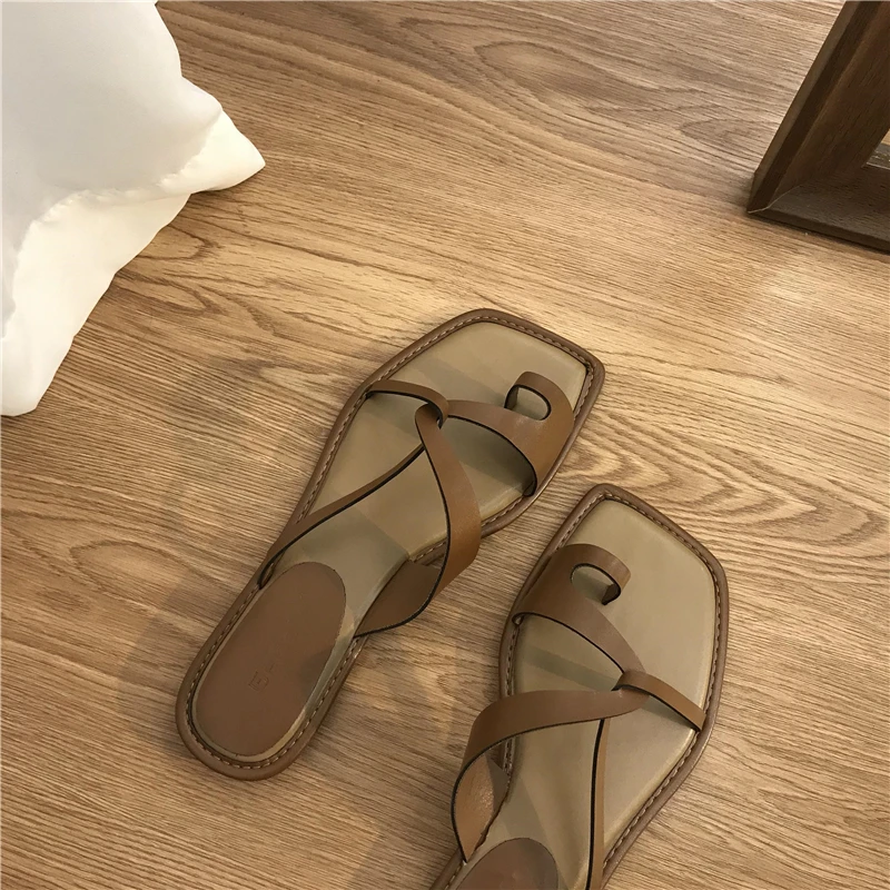 2022 Summer Rome Women Slipper Fashion Slip On Shoes Flats Heel Casual Beach Ladies Sandal Flip Flop Shoes Female Shoes Ladies
2022 Summer Rome Women Slipper Fashion Slip On Shoes Flats Heel Casual Beach Ladies Sandal Flip Flop Shoes Female Shoes Ladies