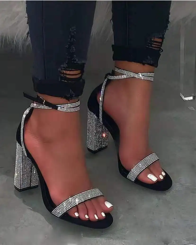 Women Shoes New Chunky Heels One Word Sandals Women 2022 Summer Fashion High Heels Rhinestone Sandals
Women Shoes New Chunky Heels One Word Sandals Women 2022 Summer Fashion High Heels Rhinestone Sandals
