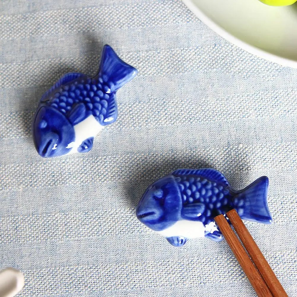 Hot Sale Cute Simulate Fish ShapeChopsticks Holder Japanese Ceramic Chopsticks Care Ceramic Home Hotel Ceramics Art Craft Tablew
Hot Sale Cute Simulate Fish ShapeChopsticks Holder Japanese Ceramic Chopsticks Care Ceramic Home Hotel Ceramics Art Craft Tablew