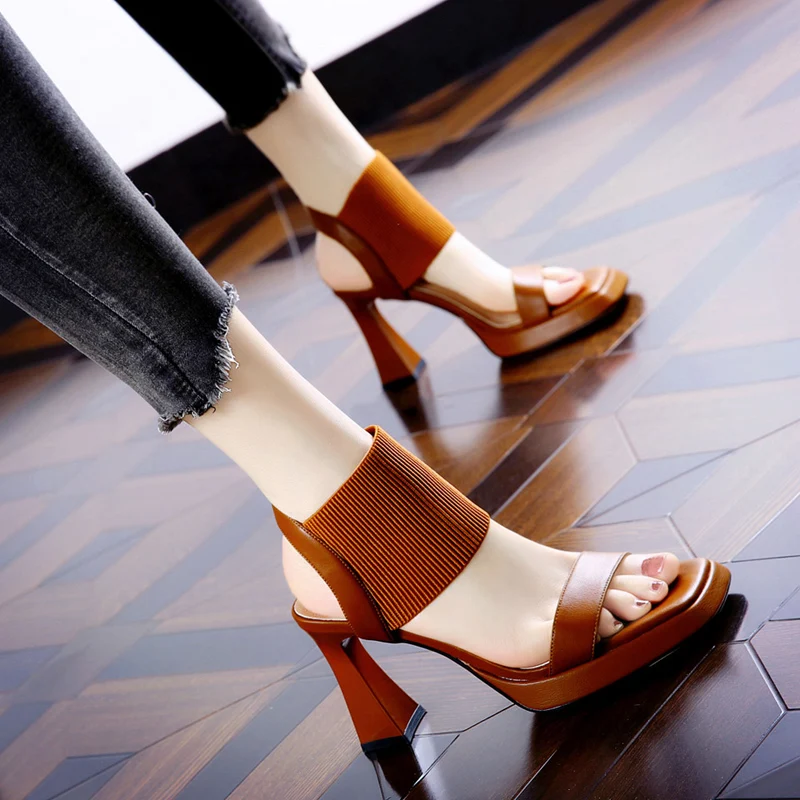 8cm Heeled Sandals Brown Suede Buckle High Heels Black Platform Sandals Women Punk Style Summer Shoes Sandalias Femininas
8cm Heeled Sandals Brown Suede Buckle High Heels Black Platform Sandals Women Punk Style Summer Shoes Sandalias Femininas