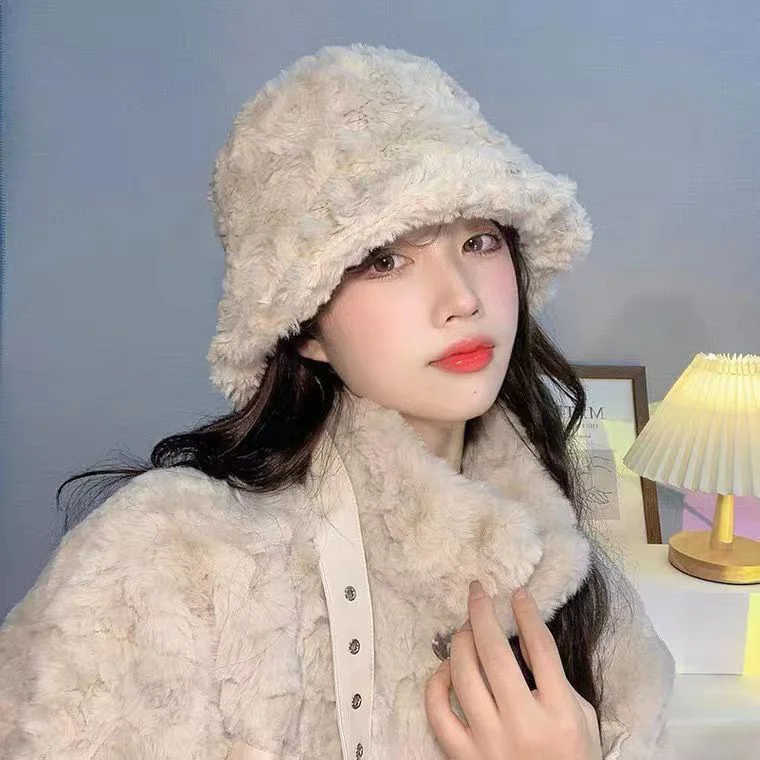 Korean version plush letter Bucket hat for women in winter warm ear protection basin hat sweet color thickened net red thin hat
Korean version plush letter Bucket hat for women in winter warm ear protection basin hat sweet color thickened net red thin hat