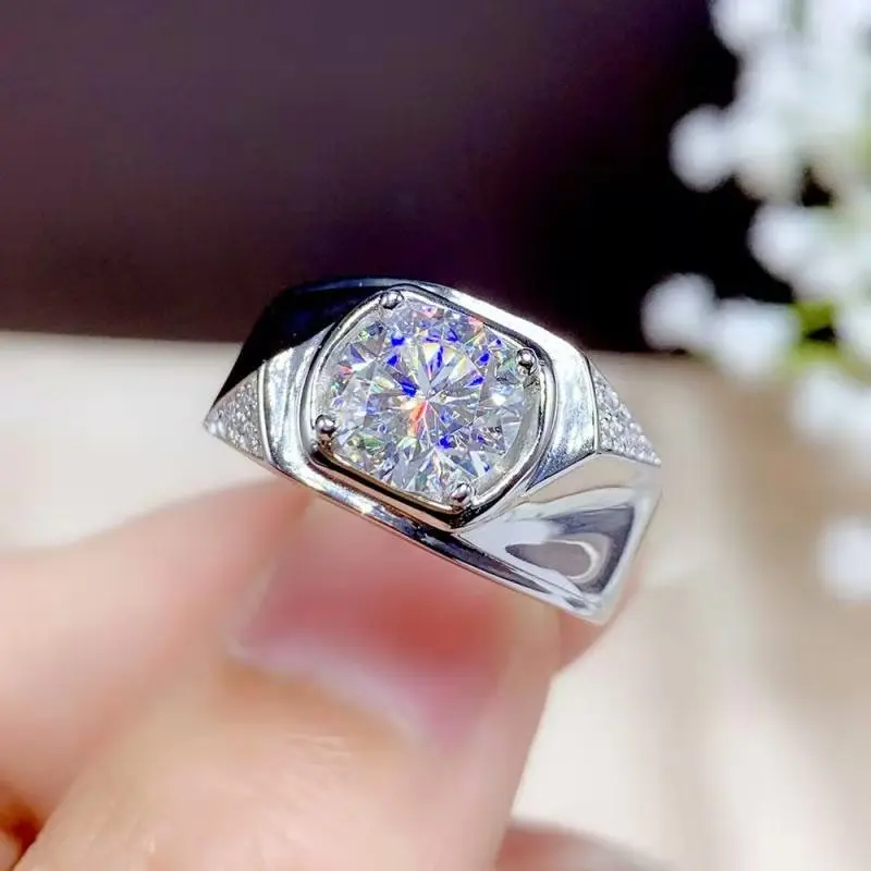 Solitaire Male 2ct AAAAA Moissanite Ring Silver Color Engagement Wedding band Rings for men Gemstone Party Jewelry Gift
Solitaire Male 2ct AAAAA Moissanite Ring Silver Color Engagement Wedding band Rings for men Gemstone Party Jewelry Gift