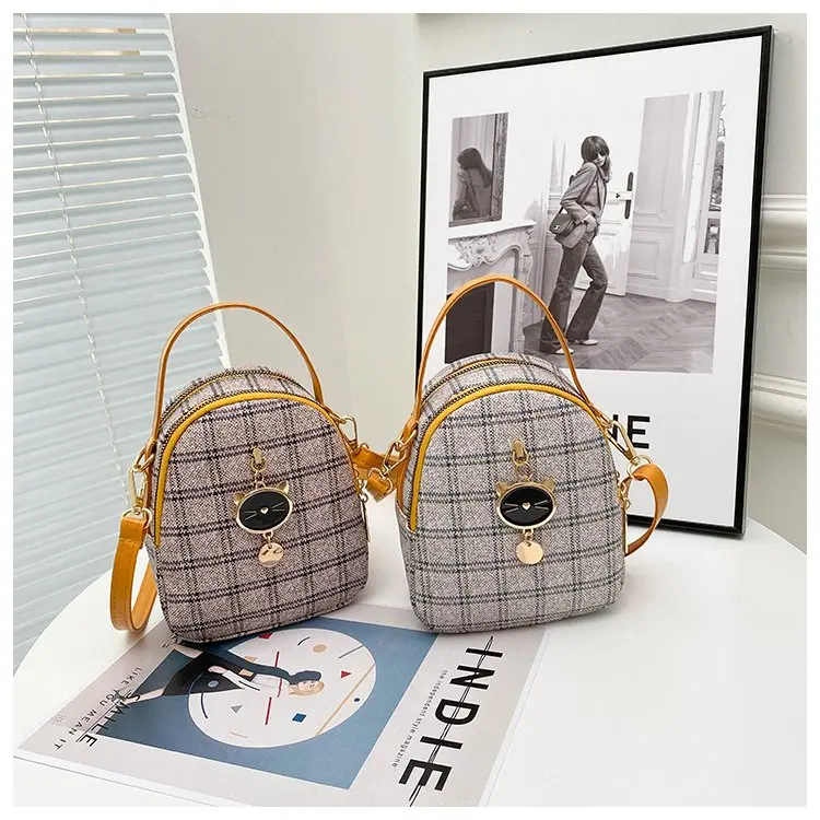 Women's Bag 2022 Trend Small Mini Micro Plaid Crossbody Shoulder Side Handbag Zipper Phone Purse Wallet Long Strap with Handle
Women's Bag 2022 Trend Small Mini Micro Plaid Crossbody Shoulder Side Handbag Zipper Phone Purse Wallet Long Strap with Handle