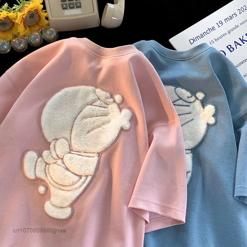 Doraemon Embroidery Pink T-shirt For Women Summer Kawaii Short Sleeve O-neck Top Fashion High Street Oversized Tees Girl Y2k
Doraemon Embroidery Pink T-shirt For Women Summer Kawaii Short Sleeve O-neck Top Fashion High Street Oversized Tees Girl Y2k