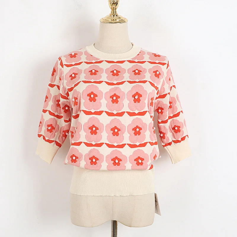 Korean Chic Summer New French Knitted Sweater Pearl Flower Print Sweet All-Match Temperament Round Neck Top 2022
Korean Chic Summer New French Knitted Sweater Pearl Flower Print Sweet All-Match Temperament Round Neck Top 2022