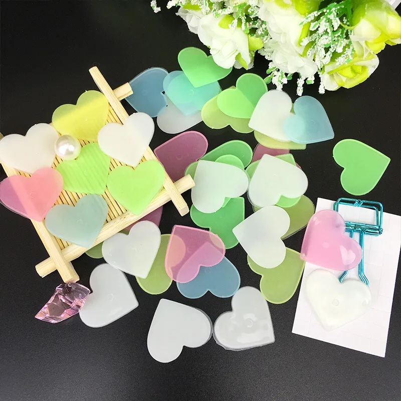 40pcs/set Luminous Stickers Heart Wall Style Fluorescent Glow In The Dark Luminous Stickers Toys for Children Room Decorations
40pcs/set Luminous Stickers Heart Wall Style Fluorescent Glow In The Dark Luminous Stickers Toys for Children Room Decorations
