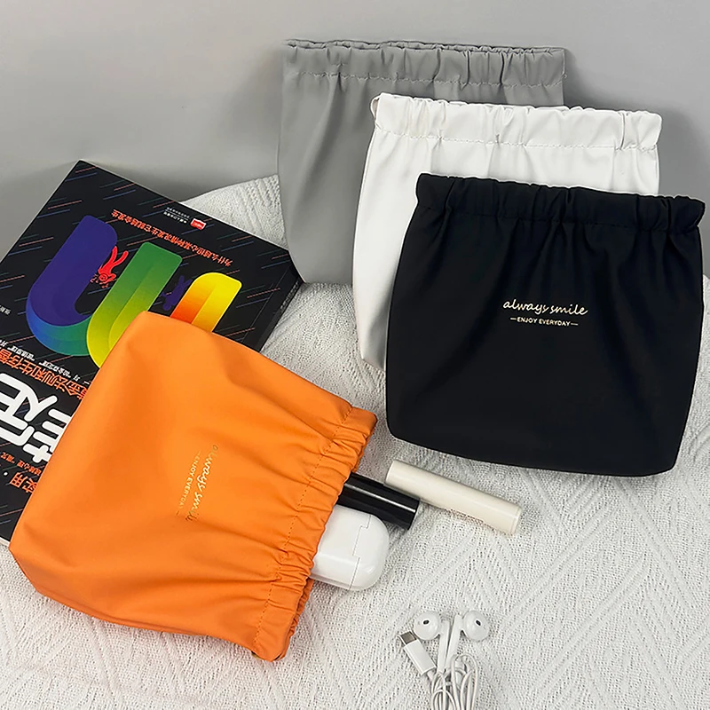 New PU Cosmetics Storage Bag Portable Women Tampon Sanitory Pads Pouch Headphone Wire Holder Bag Travel Accessory Organizer Bag
New PU Cosmetics Storage Bag Portable Women Tampon Sanitory Pads Pouch Headphone Wire Holder Bag Travel Accessory Organizer Bag