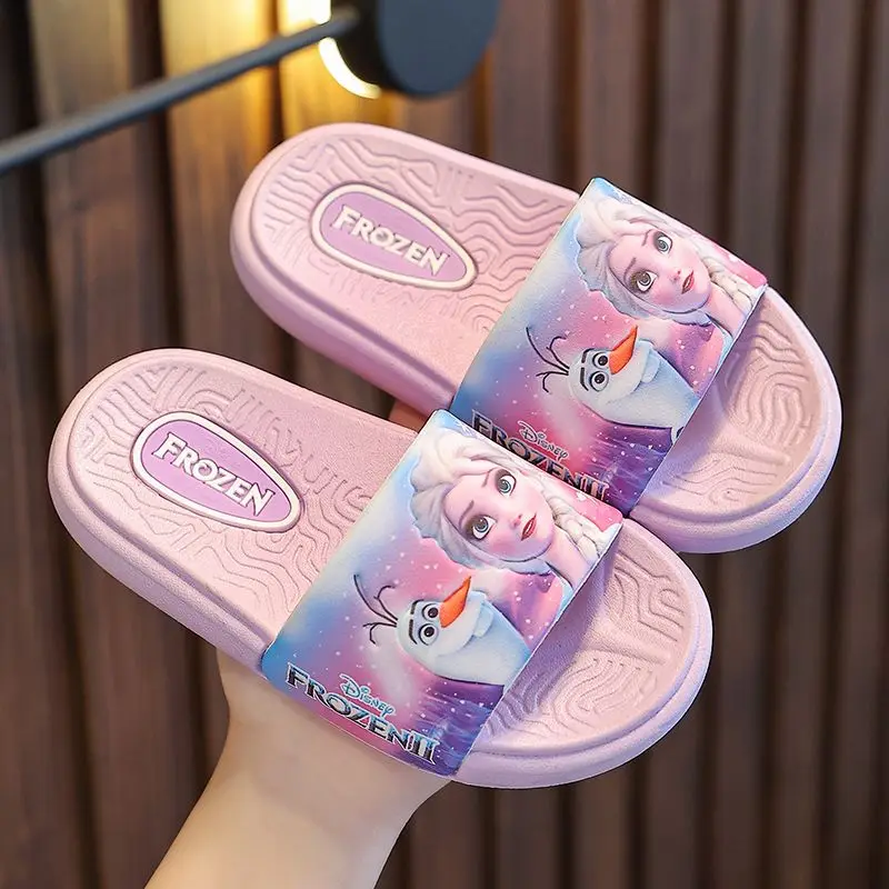 Disney Princess Elsa Frozen Slippers Children's Sandals Girls' Non-slip Soft Sole Summer Indoor Bathing Home Children's Slippers
Disney Princess Elsa Frozen Slippers Children's Sandals Girls' Non-slip Soft Sole Summer Indoor Bathing Home Children's Slippers