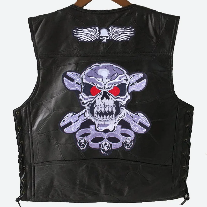 Men's spring and autumn new street motorcycle punk style embroidered eye ghost head pattern leather sleeveless vest jacket
Men's spring and autumn new street motorcycle punk style embroidered eye ghost head pattern leather sleeveless vest jacket