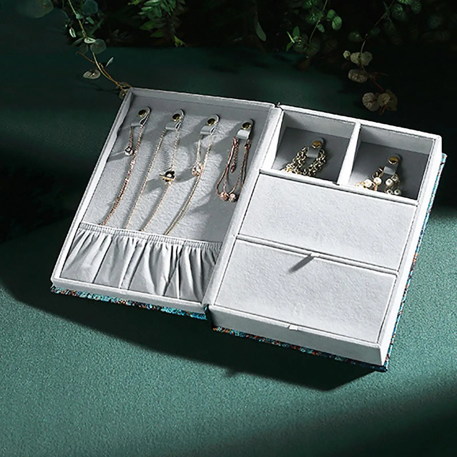 Book Shaped Jewelry Display Storage Box Holder Inner Soft Material 7.1x10.24x2.36inch Easy to Open Portable for Women Decor
Book Shaped Jewelry Display Storage Box Holder Inner Soft Material 7.1x10.24x2.36inch Easy to Open Portable for Women Decor