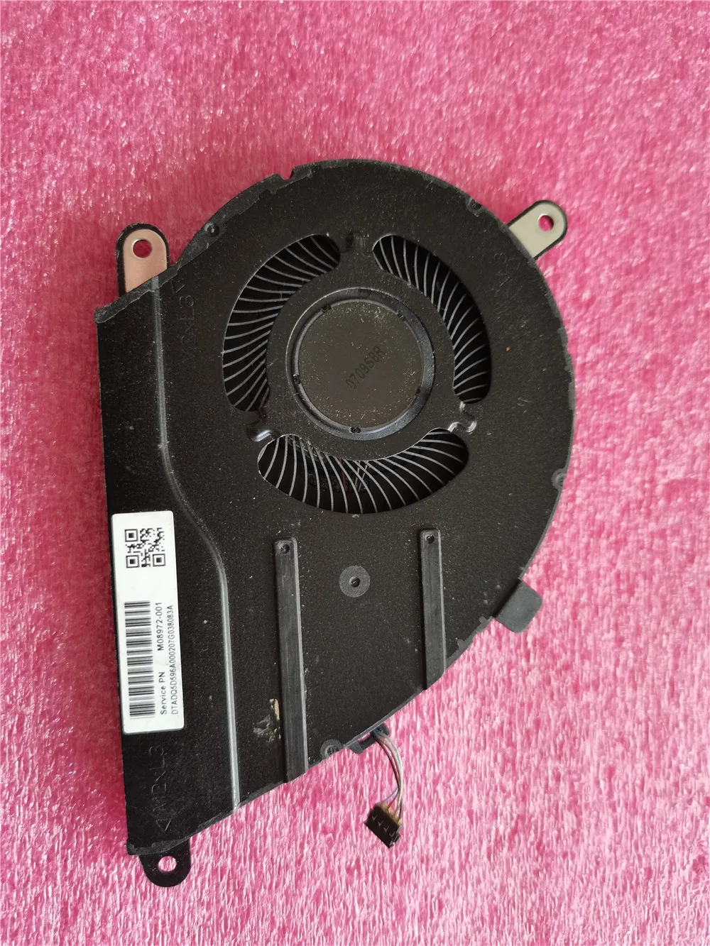 Охлаждающий процессор для ноутбука, зеркальный дисплей C640, зеркальный радиатор для ноутбука, 5 в постоянного тока, 0,5 А, 4 контакта
Охлаждающий процессор для ноутбука, зеркальный дисплей C640, зеркальный радиатор для ноутбука, 5 в постоянного тока, 0,5 А, 4 контакта