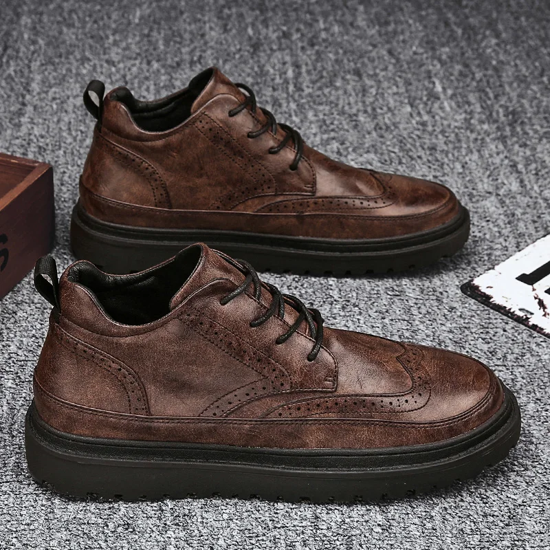 Solid Color Retro British Style Mans Boots Summer New Men's Casual Shoes Fashion Mid-top Non-slip Outsole Business Leather Shoes
Solid Color Retro British Style Mans Boots Summer New Men's Casual Shoes Fashion Mid-top Non-slip Outsole Business Leather Shoes
