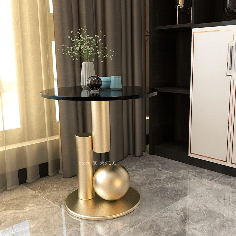 Nordic new light luxury living room marble coffee table home round creative corner table leisure design metal muebles mesa
Nordic new light luxury living room marble coffee table home round creative corner table leisure design metal muebles mesa