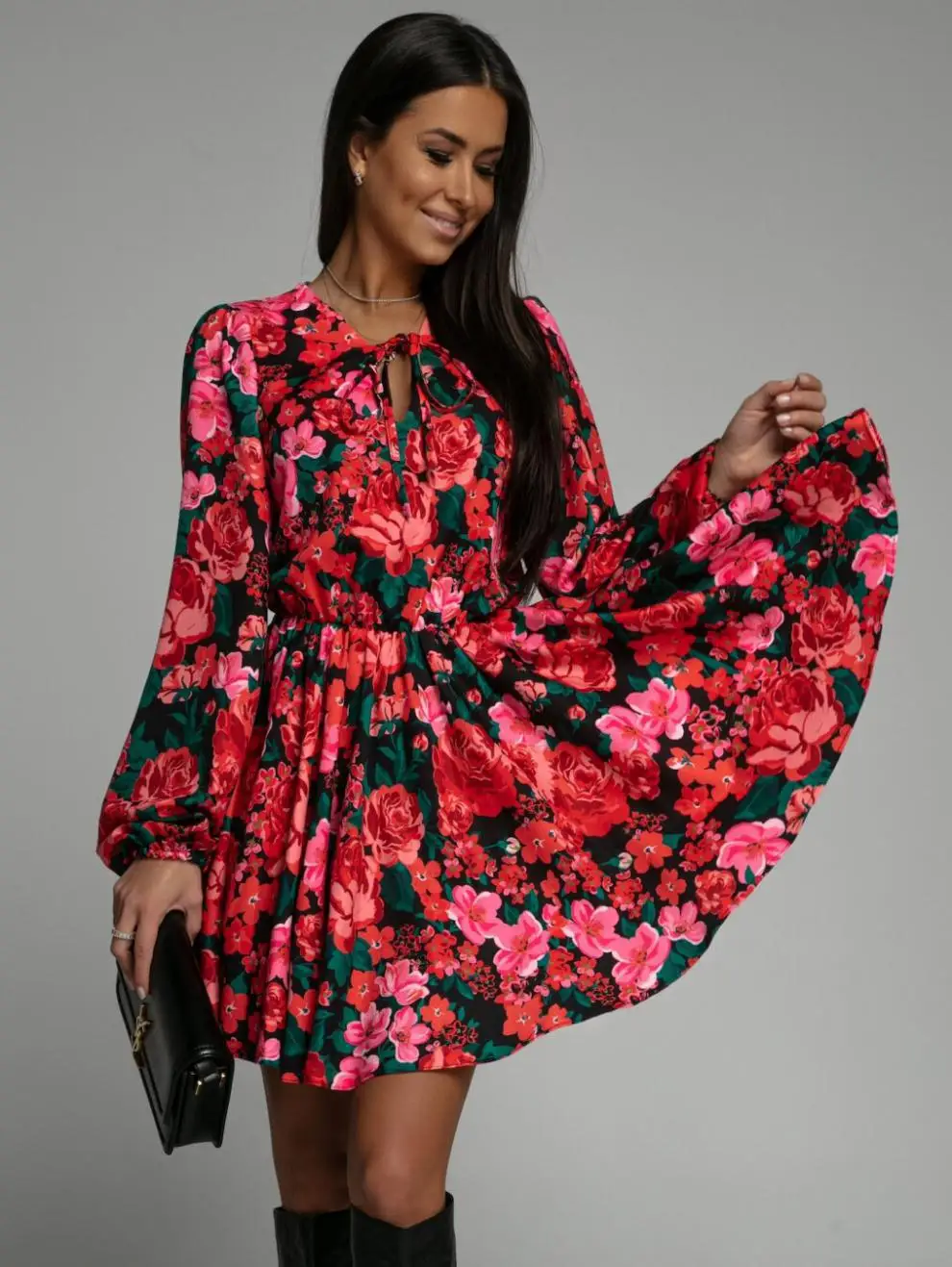 2023 Autumn Women's Dress Lace Up Collar Long Sleeveless Print Pleated Dresses Female Fashion Elegant Casual Party Lady Clothes
2023 Autumn Women's Dress Lace Up Collar Long Sleeveless Print Pleated Dresses Female Fashion Elegant Casual Party Lady Clothes