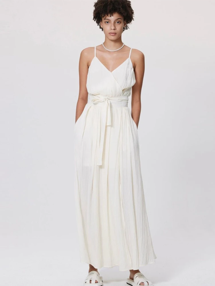 RECTO A-line Skirt Women 2022 Spring and Summer New V-neck Beach Holiday Style Lace-up Long Knee-length Suspender Dress
RECTO A-line Skirt Women 2022 Spring and Summer New V-neck Beach Holiday Style Lace-up Long Knee-length Suspender Dress