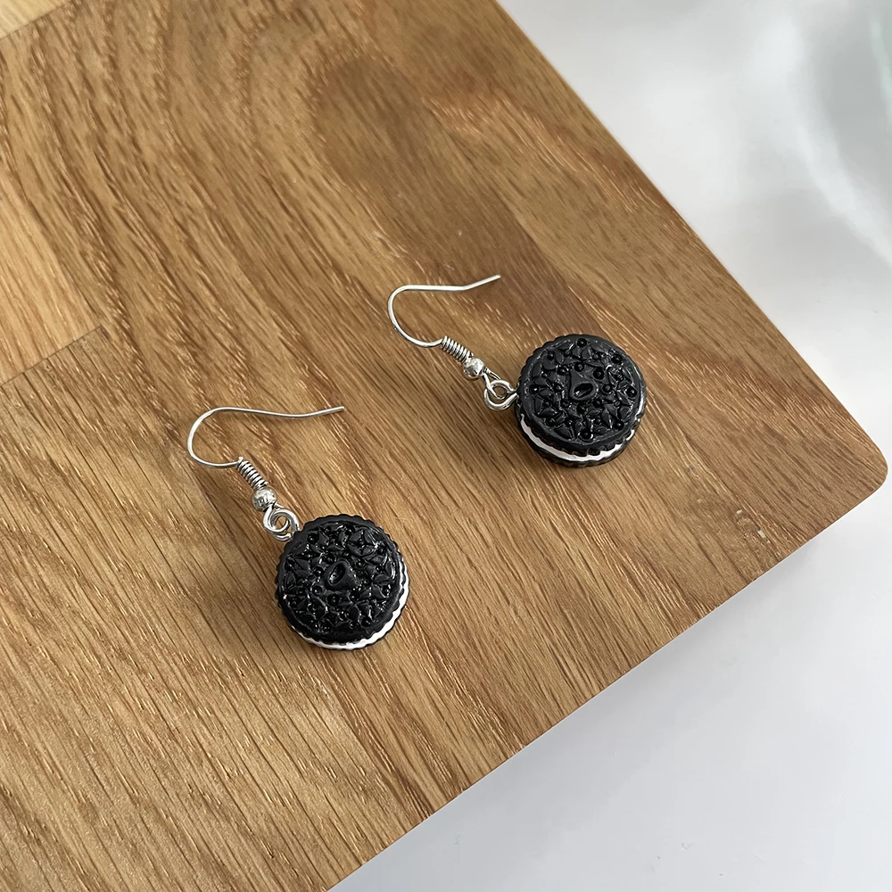 Stillgirl Cute Biscuit Pendants Earrings for Women Funny Creative Kpop Food Female Y2k Jewelry Pendientes Mujer Aretes Kolczyk
Stillgirl Cute Biscuit Pendants Earrings for Women Funny Creative Kpop Food Female Y2k Jewelry Pendientes Mujer Aretes Kolczyk