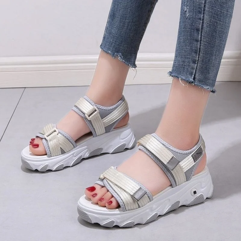 Ins Tide Women's Sandals Summer New Net Korean Version Velcro Flat Thick Heel Shoes Comfortable Outdoor Sports Beach Shoes
Ins Tide Women's Sandals Summer New Net Korean Version Velcro Flat Thick Heel Shoes Comfortable Outdoor Sports Beach Shoes