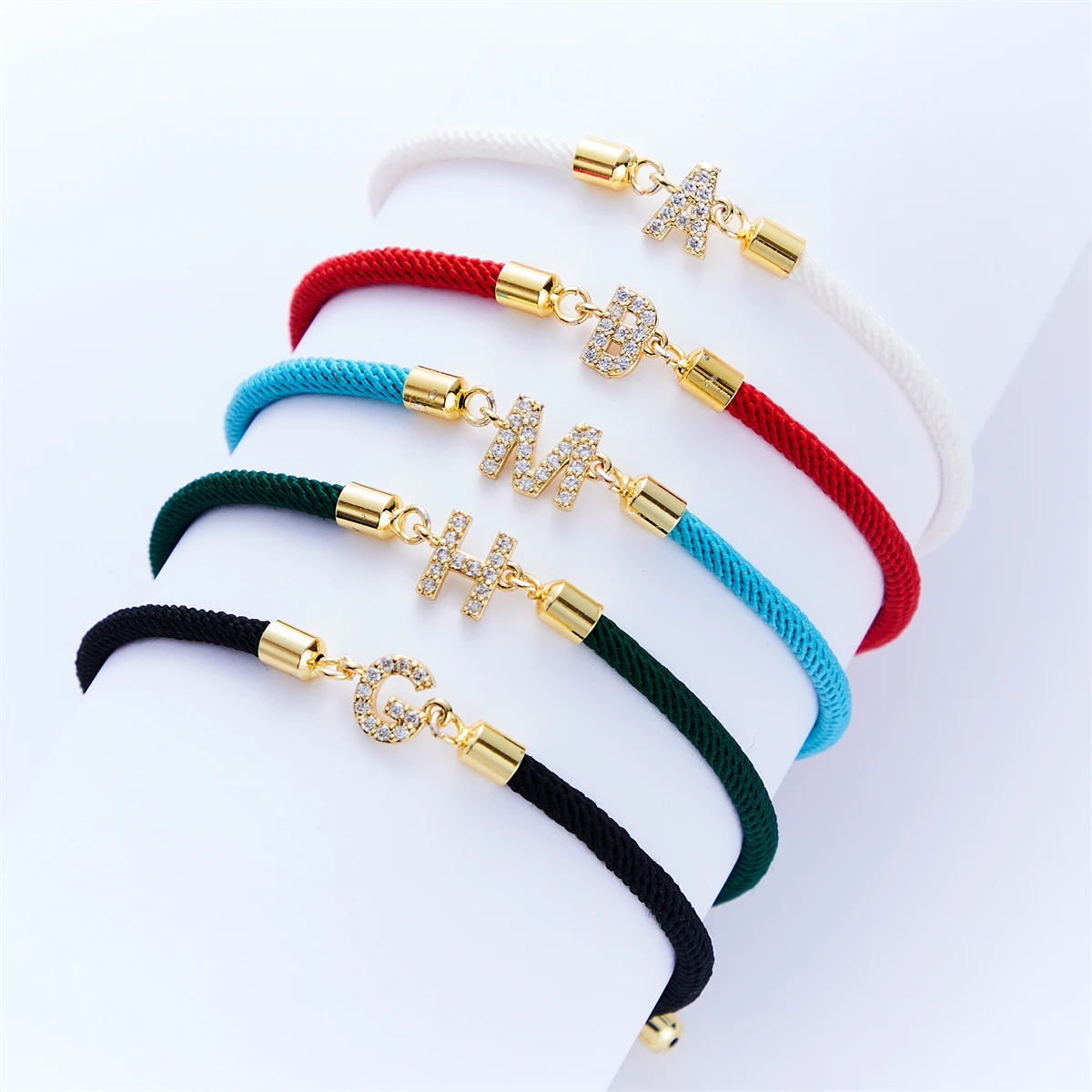 2023 DIY Accessories Initial Letter Bracelets for Women Man Couple Adjsutable Colorful Rope Bracelet Student Jewelry Gifts 
2023 DIY Accessories Initial Letter Bracelets for Women Man Couple Adjsutable Colorful Rope Bracelet Student Jewelry Gifts