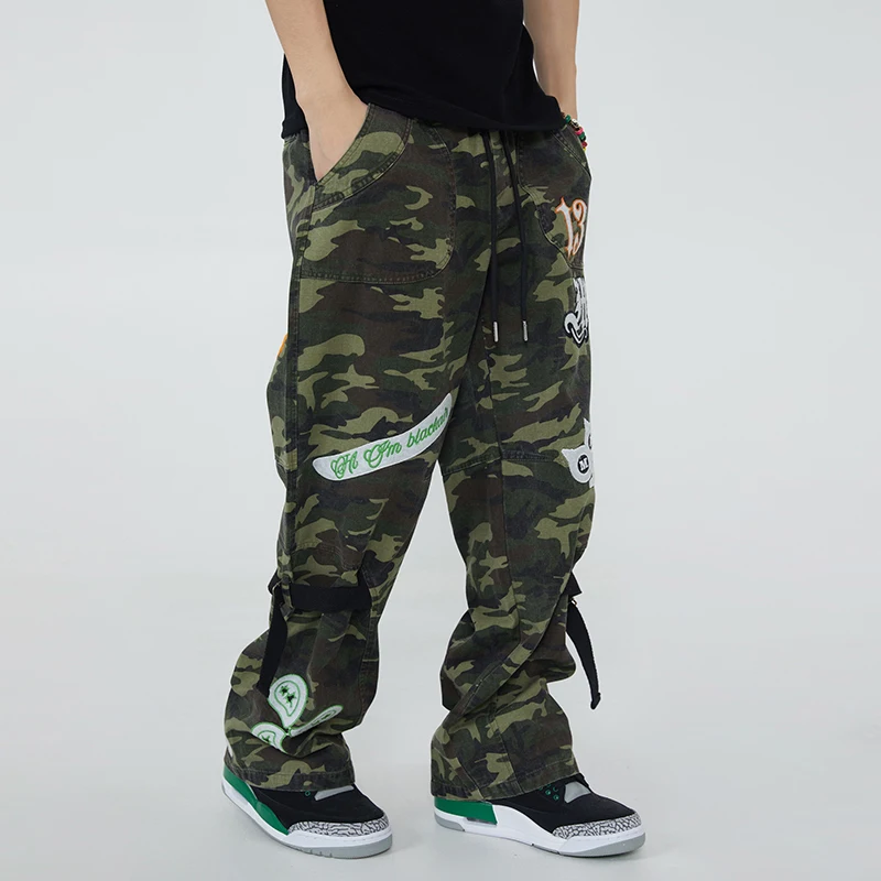 High Street Patchwork Embroidery Camouflage Mens Cargos Retro Harajuku Straight Loose Track Pants Oversized Couple Trousers
High Street Patchwork Embroidery Camouflage Mens Cargos Retro Harajuku Straight Loose Track Pants Oversized Couple Trousers