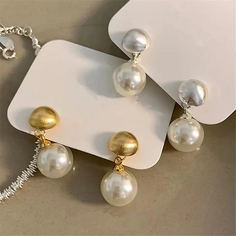 Fashion Half Metallic Ball Pearl Earrings For Women Temperament Simple New Brincos Gold/Silver Color
Fashion Half Metallic Ball Pearl Earrings For Women Temperament Simple New Brincos Gold/Silver Color