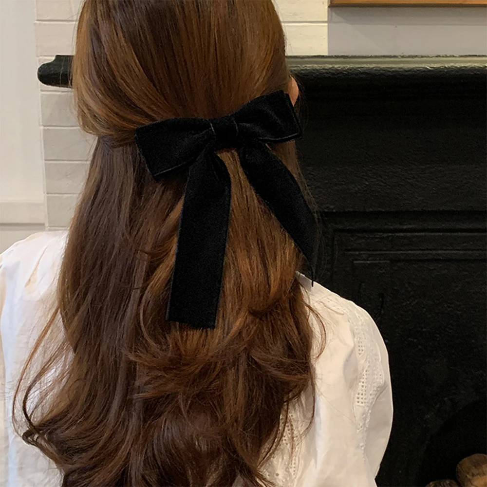 ArtiLady Black Bow Hair Clip Vintage Velvet Hairpin for Women Girls Korean Bow Barrettes Hair Pins Clips Ladies Hair Accessories
ArtiLady Black Bow Hair Clip Vintage Velvet Hairpin for Women Girls Korean Bow Barrettes Hair Pins Clips Ladies Hair Accessories