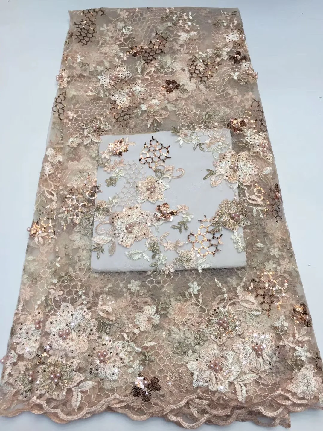 Nigerian French Lace Fabrics 2021 African Tulle Lace Fabric High Quality African Lace 3D Embroidered Wedding Fabric RF426
Nigerian French Lace Fabrics 2021 African Tulle Lace Fabric High Quality African Lace 3D Embroidered Wedding Fabric RF426