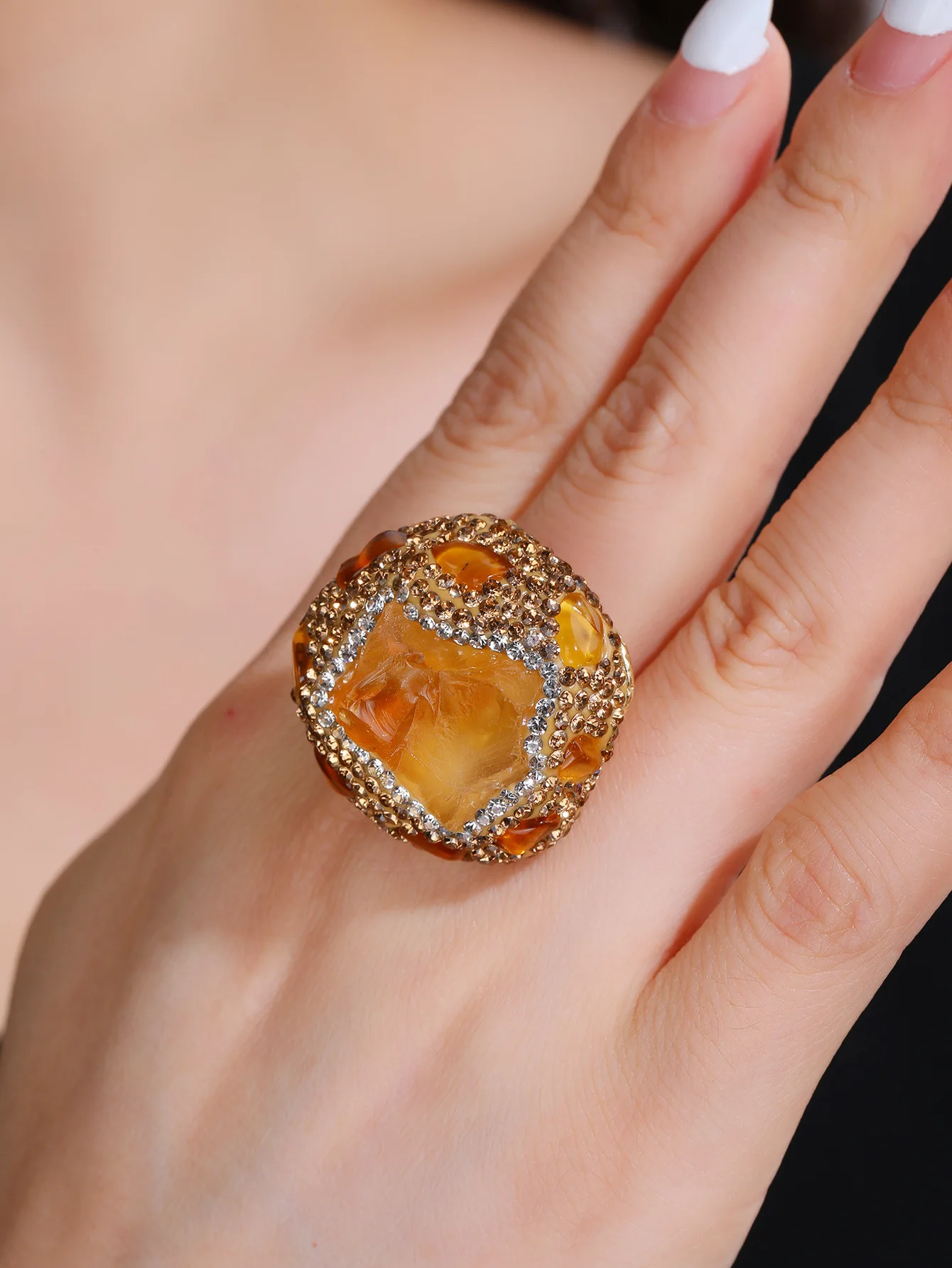 YEEVAA Vintage Punk Style Citrine Ring Healing Crystal Stone Adjustable Open Wide Gemstone Jewelry Gift
YEEVAA Vintage Punk Style Citrine Ring Healing Crystal Stone Adjustable Open Wide Gemstone Jewelry Gift