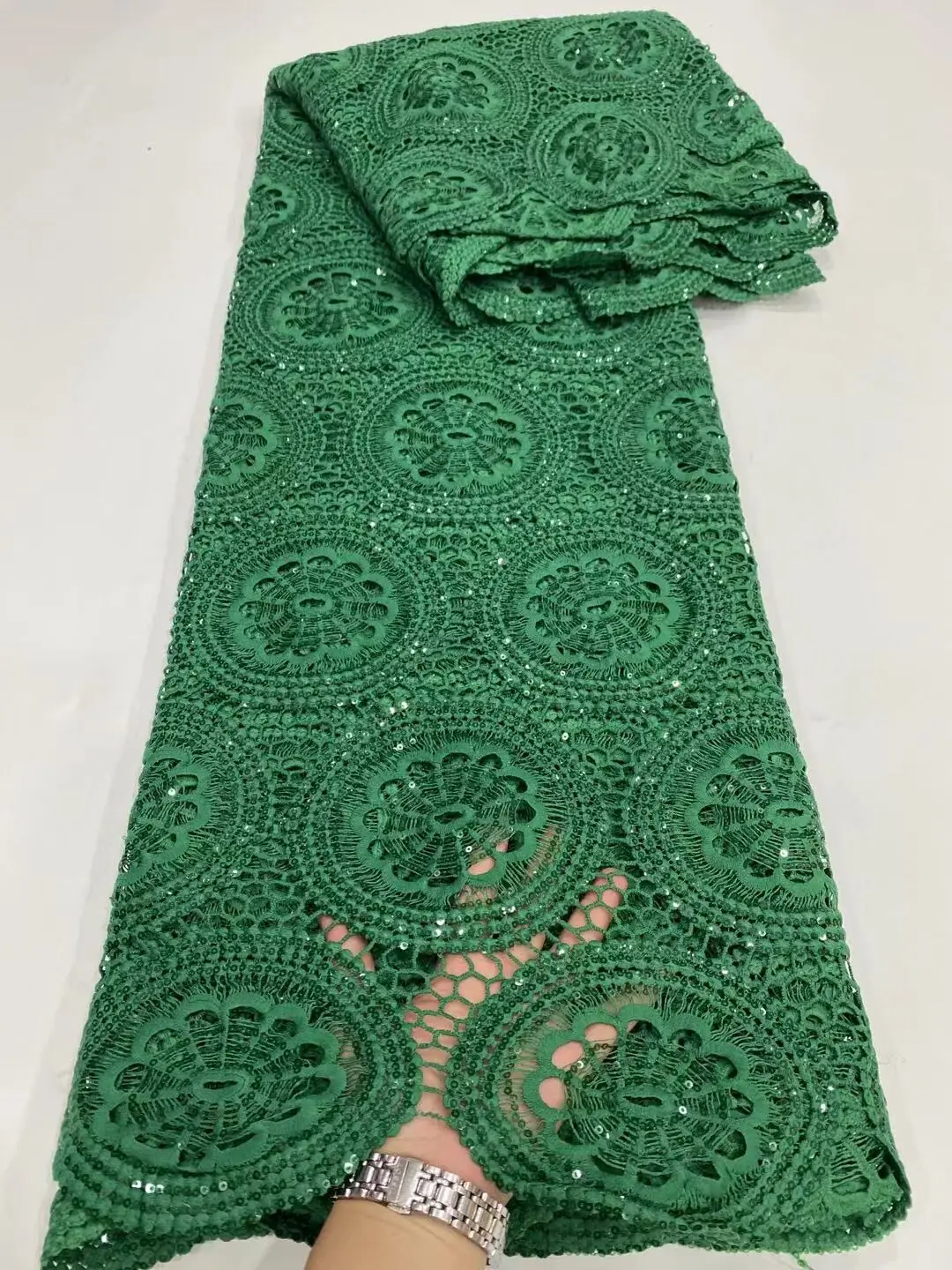 Swiss Voile Lace In Switzerland 2021 High Quality Lace African Lace Fabric Fashion Nigerian Cotton Lace Material
Swiss Voile Lace In Switzerland 2021 High Quality Lace African Lace Fabric Fashion Nigerian Cotton Lace Material