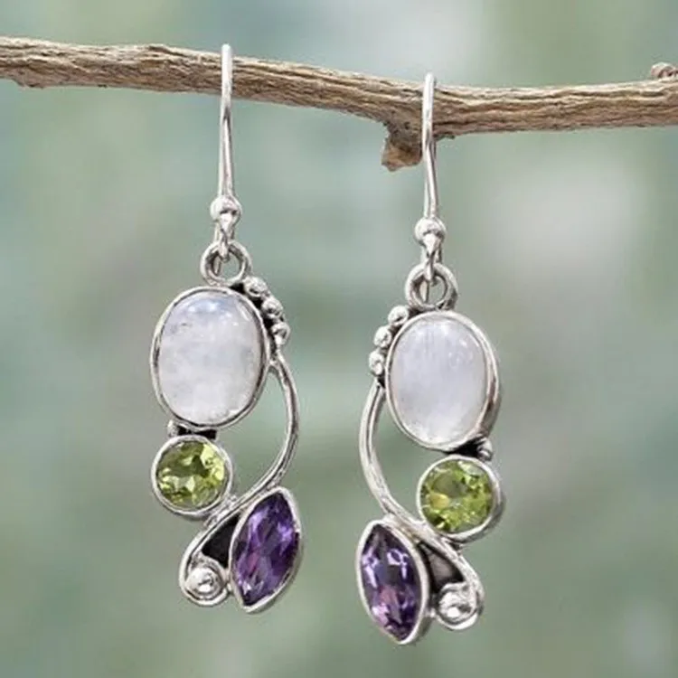 New style inlaid fashion topaz engagement earrings European and American creative egg-shaped marquise earrings
New style inlaid fashion topaz engagement earrings European and American creative egg-shaped marquise earrings