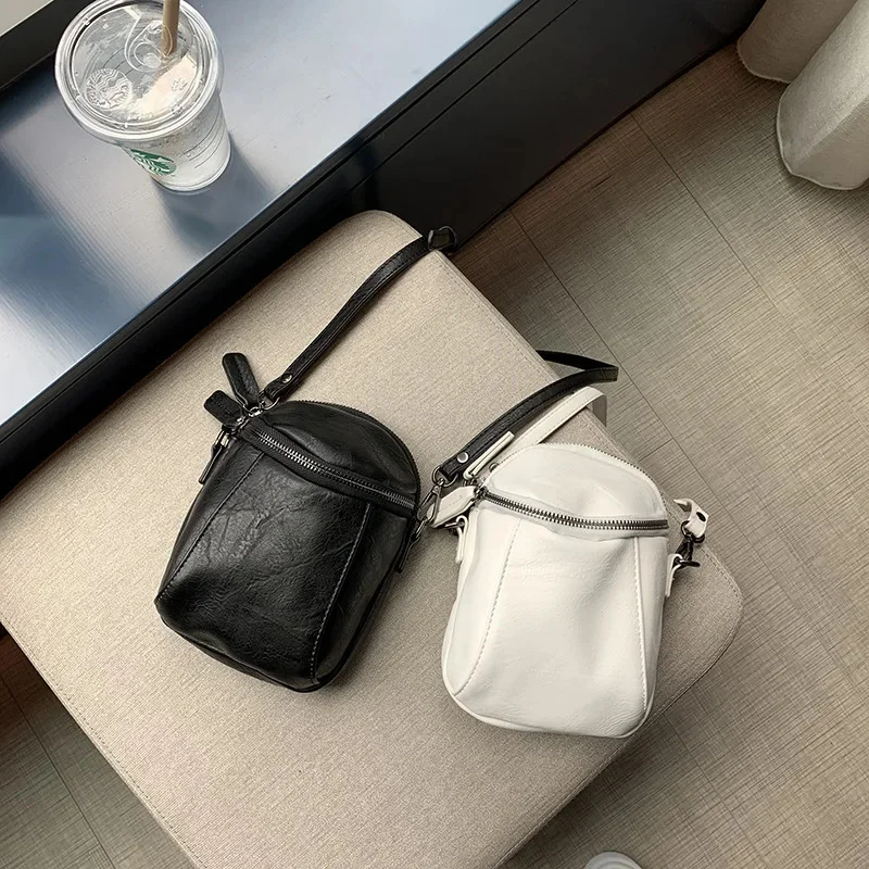 New Women Handba Fashion Female Zipper Shoulder Ba Large Capacity Pu Leather Hand Bag Crossbody Ba for Women Phone Pocket
New Women Handba Fashion Female Zipper Shoulder Ba Large Capacity Pu Leather Hand Bag Crossbody Ba for Women Phone Pocket