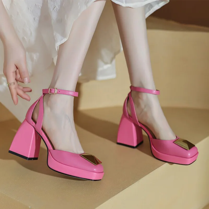 9cm New Fashion Sandals Waterproof Platform Thick High Heels Ankle Wrap Wedding for Women Shoes 39 40
9cm New Fashion Sandals Waterproof Platform Thick High Heels Ankle Wrap Wedding for Women Shoes 39 40