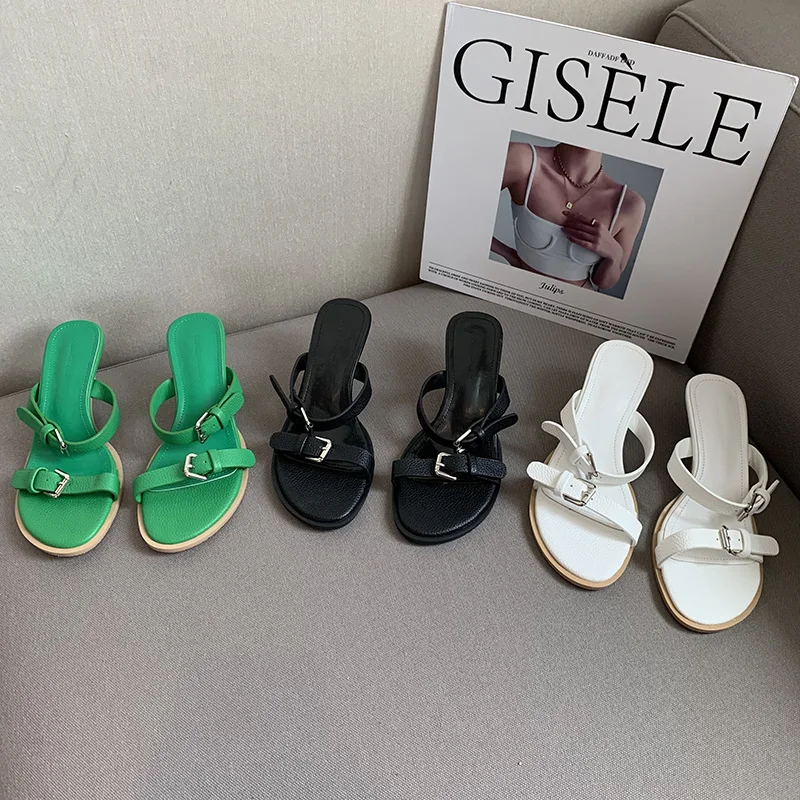 2022 Summer New Elegant Ladies Slipper Fashion Square Toe Temperament Sandals Buckle High Heels Outdoor Slides Shoes Green
2022 Summer New Elegant Ladies Slipper Fashion Square Toe Temperament Sandals Buckle High Heels Outdoor Slides Shoes Green