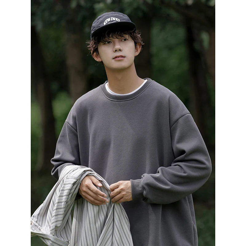 Retro Solid Color Men Sweatshirts Oversized Hip Hop Clothing 2023 Fall Winter Unisex Clothing Fleece Hoodies Male Streetwear
Retro Solid Color Men Sweatshirts Oversized Hip Hop Clothing 2023 Fall Winter Unisex Clothing Fleece Hoodies Male Streetwear