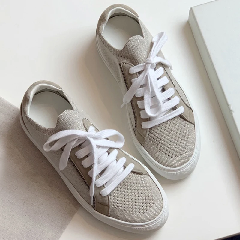 Модные Повседневные туфли на плоской подошве, новинка 2021, дышащая плетеная спортивная обувь, повседневные белые кроссовки для бега
Модные Повседневные туфли на плоской подошве, новинка 2021, дышащая плетеная спортивная обувь, повседневные белые кроссовки для бега