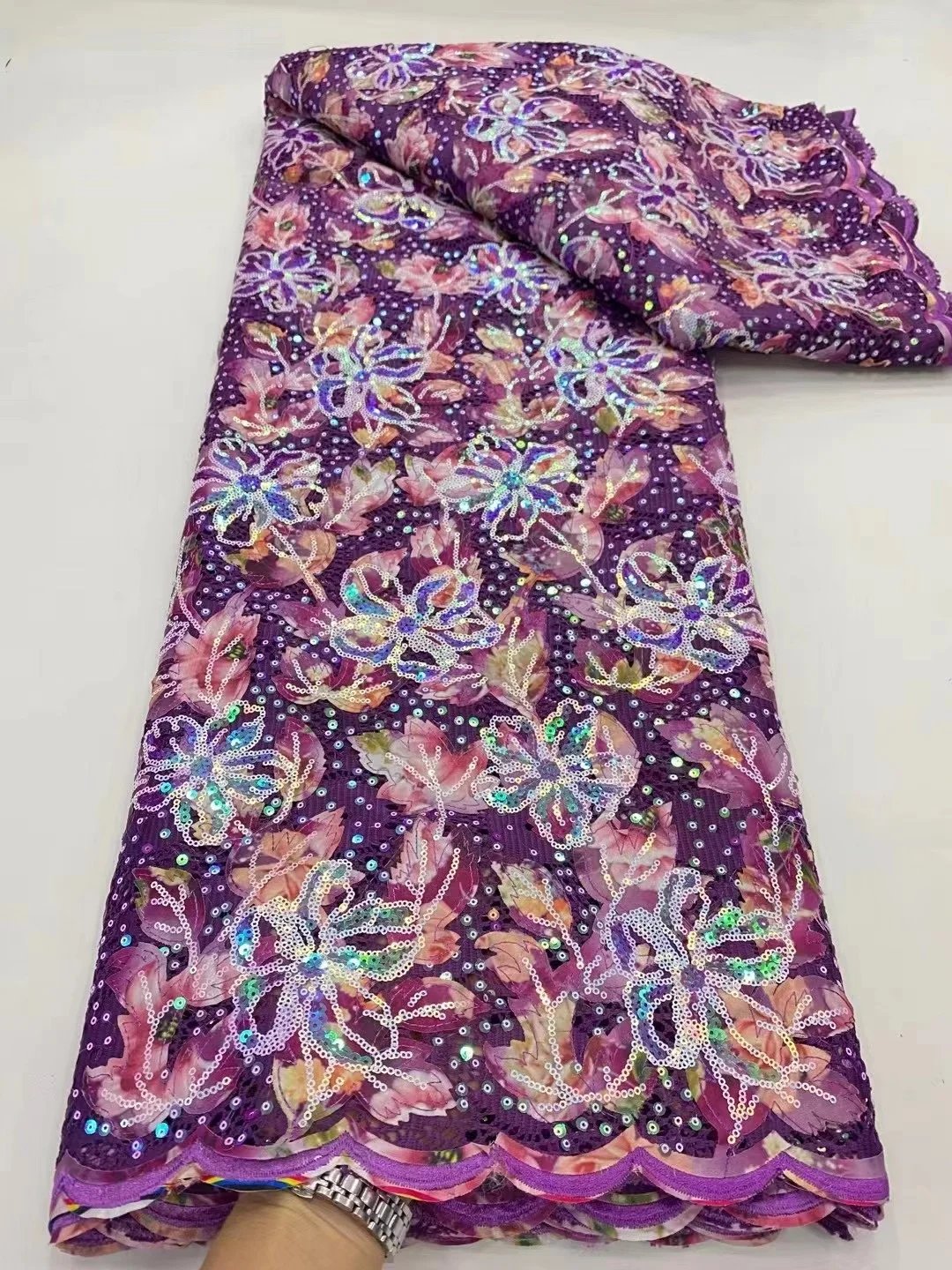 Purple Latest Nigerian Laces 2022 High Quality Sequence Velvet Fabrics Tulle Sequin African Print Fabrics Lace 5 yards
Purple Latest Nigerian Laces 2022 High Quality Sequence Velvet Fabrics Tulle Sequin African Print Fabrics Lace 5 yards