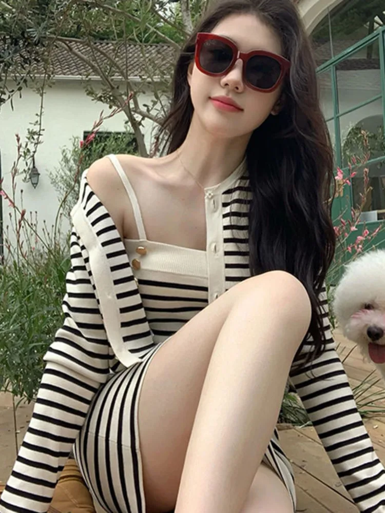Autumn Knitted Two Piece Set Women Sweater Cardigan Crop Top + Sexy Spaghetti Strap Striped Dress Sets Casual 2 Piece Suits
Autumn Knitted Two Piece Set Women Sweater Cardigan Crop Top + Sexy Spaghetti Strap Striped Dress Sets Casual 2 Piece Suits