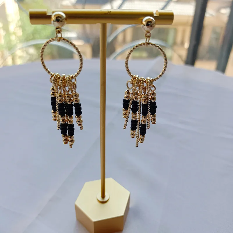 Retro Boho Folk-Custom Metal Long Fringed Earrings Gold Earring Designs For Everyday Use Popular Jewelry Gifts For Friends
Retro Boho Folk-Custom Metal Long Fringed Earrings Gold Earring Designs For Everyday Use Popular Jewelry Gifts For Friends
