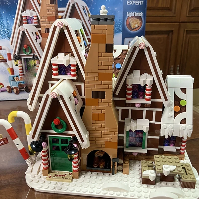 1691Pcs Girl Friends Gingerbreaded House Bricks Set With figure Building Blocks Toys For Kids Christmas Gift
1691Pcs Girl Friends Gingerbreaded House Bricks Set With figure Building Blocks Toys For Kids Christmas Gift