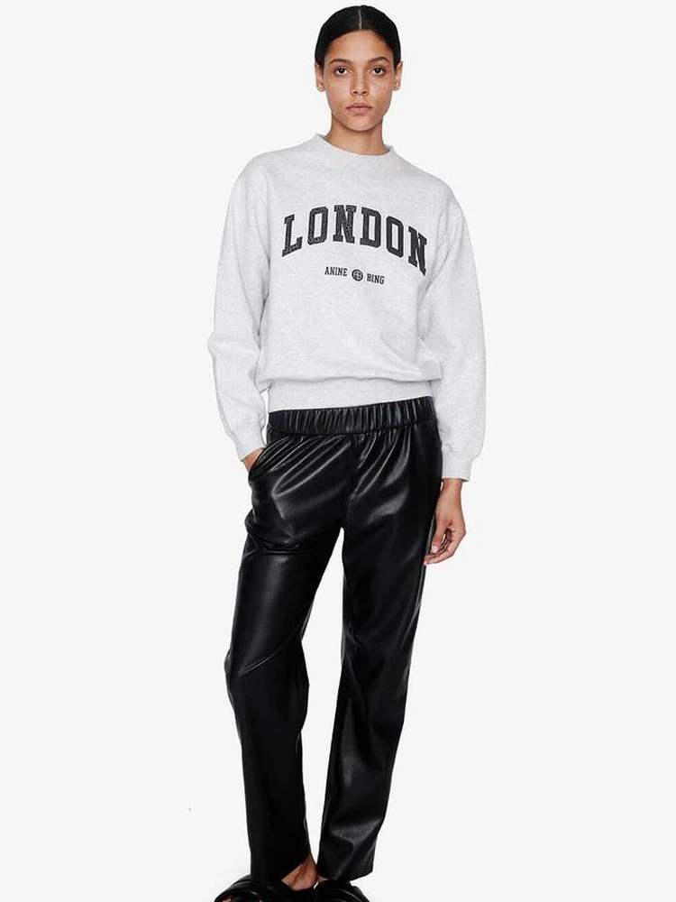 2021 Autumn and Winter New Women Letter Print Fleece Round Neck Pullover Sweatshirt
2021 Autumn and Winter New Women Letter Print Fleece Round Neck Pullover Sweatshirt