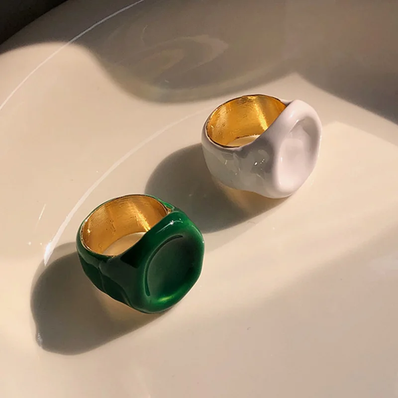 2022 New Summer Punk Metal Geometric Irregular Green Round Enamel Dripping Oil Ring for Women Man Hip-Hop Party Jewelry Gifts
2022 New Summer Punk Metal Geometric Irregular Green Round Enamel Dripping Oil Ring for Women Man Hip-Hop Party Jewelry Gifts