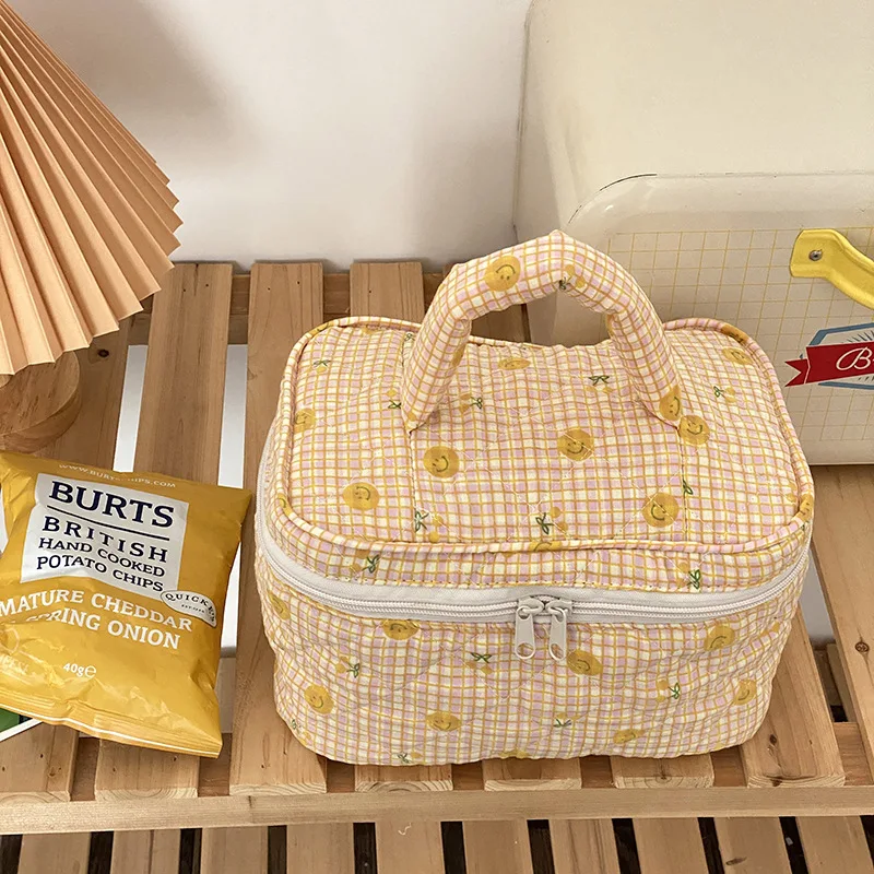 Cute Cosmetic Bag Portable Large Capacity Toiletry Storage Box Women Makeup Bags Organizer Floral Travel Makeup Bag Neceser 2022
Cute Cosmetic Bag Portable Large Capacity Toiletry Storage Box Women Makeup Bags Organizer Floral Travel Makeup Bag Neceser 2022