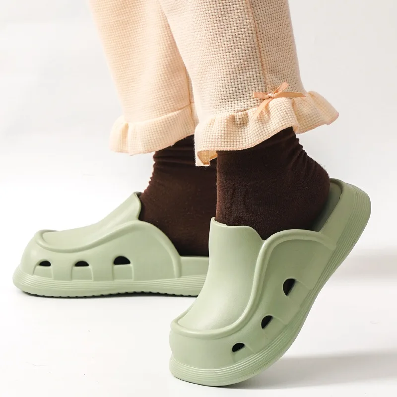 Casual Outdoor Beach Flats Round Toe Indoor House Slippers Slippers for Man New Summer Fashion Designer Platform Baotou Shoes
Casual Outdoor Beach Flats Round Toe Indoor House Slippers Slippers for Man New Summer Fashion Designer Platform Baotou Shoes